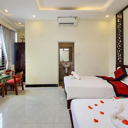 Fireworks Homestay Хойан Экстерьер фото
