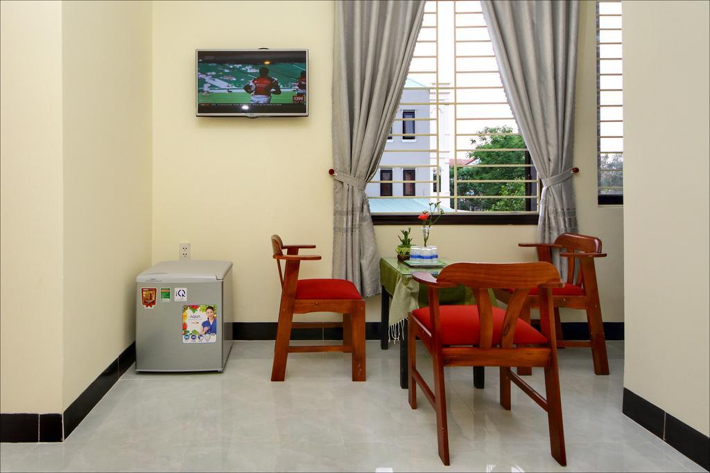 Fireworks Homestay Хойан Экстерьер фото